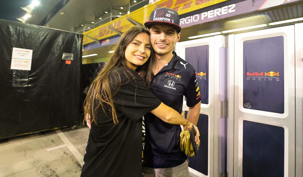 Weltmeister-Verstappen-kann-es-wie-der-Vater-seiner-Freundin-machen