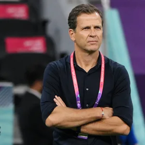 Oliver Bierhoff guckt kritisch