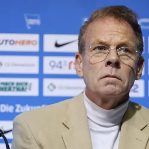 Klaus Brüggemann auf einer Pressekonferenz