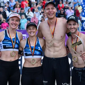 Svenja Mueller, Cinja Tillmann, Nils Ehlers und Clemens Wickler