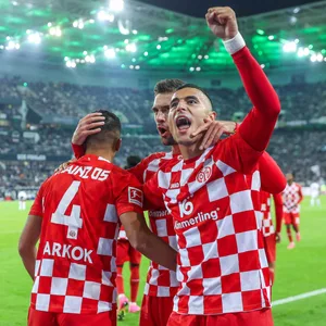 Mainz-Profi Anwar El Ghazi jubelt