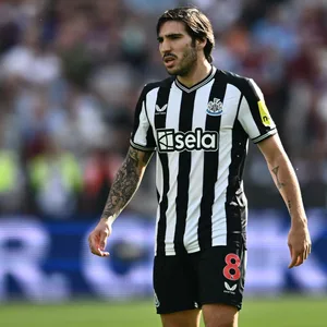 Sandro Tonali auf dem Fußballfeld
