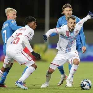 Danel Sinani im Länderspiel Luxemburgs in Island