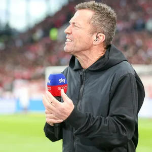 Lothar Matthäus am Sky-Mikrofon