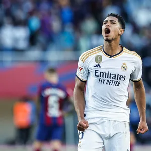 Jude Bellingham im Trikot von Real Madrid im Spiel gegen den FC Barcelona