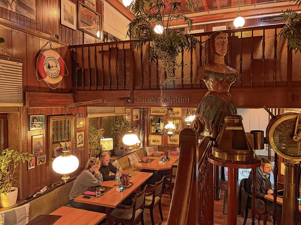 Old Commercial Room