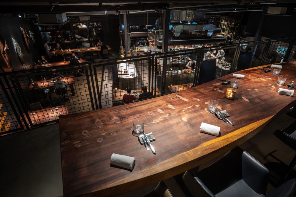 Das „100/200 Kitchen“ in Rothenburgsort ist seit 2022 mit zwei „Michelin“-Sternen ausgezeichnet.