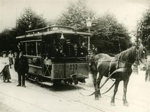 Straßenbahn