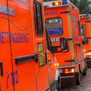 Vermutlich defekter Ofen – vier Verletzte in Hamburg
