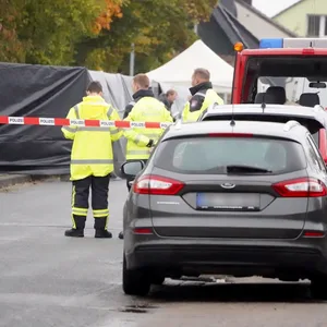 Die Polizei hat den Fundort der Leiche in Horn-Bad Meinberg abgesperrt.