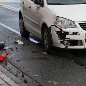 Auf der Denkerstraße in Rendsburg kam eine Seniorin bei einem Unfall ums Leben.