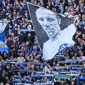 Fahne mit Bild von Uwe Seeler