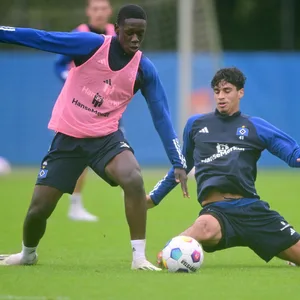Elijah Krahn und Omar Megeed beim HSV-Training