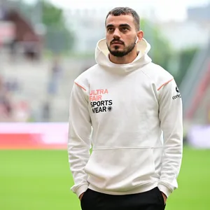 Danel Sinani im Dress des FC St. Pauli