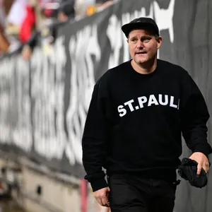 St. Pauli-Präsident Oke Göttlich am Millerntor