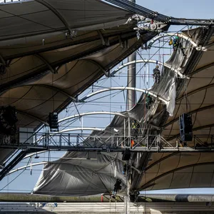 Das Dach im Volksparkstadion wird erneuert