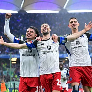 Jonas Meffert bejubelt sein Tor zum 1:0