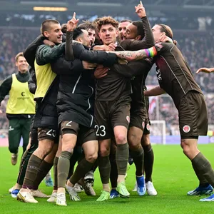 St. Pauli feiert Philipp Treu