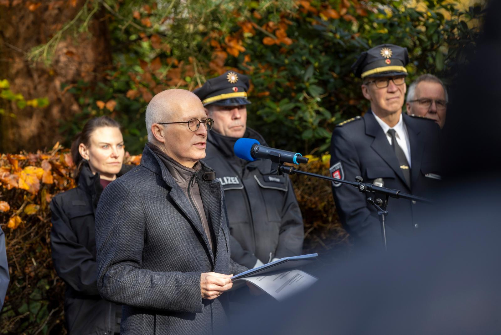 Bürgermeister Peter Tschentscher fand klare Worte bei der Gedenkfeier.