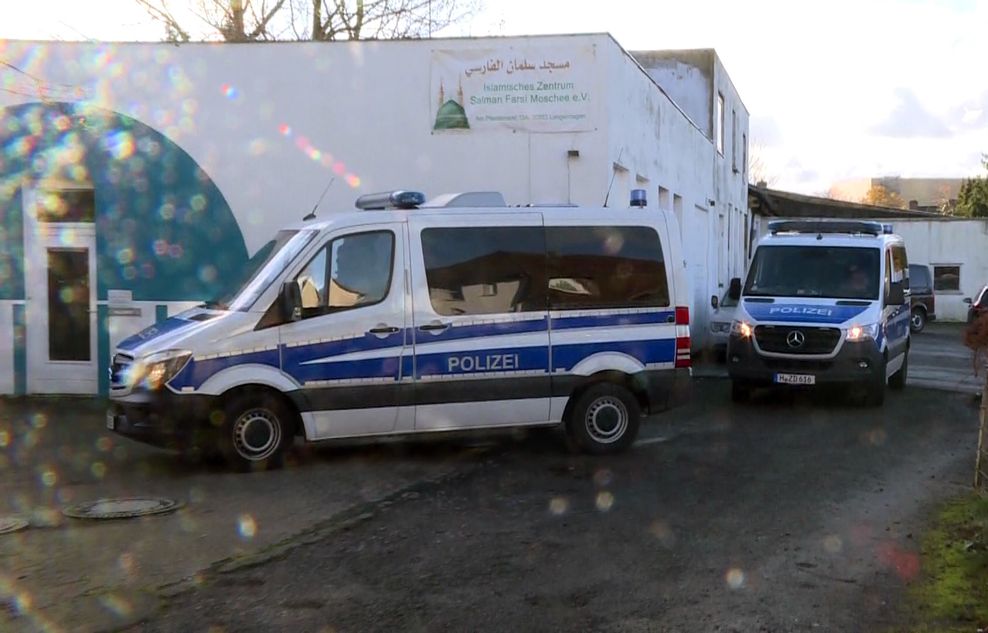 Auch in Hannover schlugen die Beamten zu und durchsuchten die Salman Farsi Moschee.