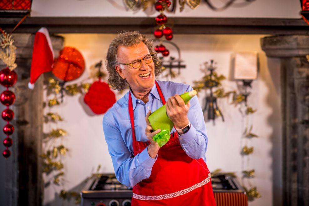 André beim Backen 