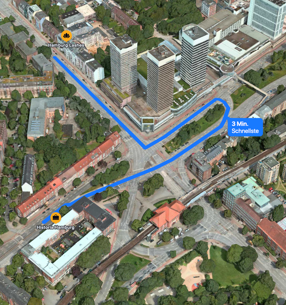 Vom Mundsburger Damm in den Winterhuder Weg abbiegen? Busse dürfen das, für Autofahrer ist das tabu – sie müssen eine Schleife über die Oberaltenallee und die Hamburger Straße drehen.