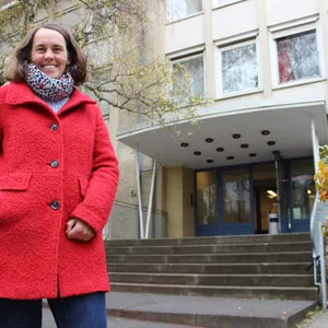 Simone Zander von der Flüchtlingeshilfe Harvestehude hofft auf den Erhalt der Einrichtung an der Sophienterrasse.