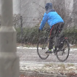Graupelschauer in Hamburg (Archivbild).