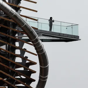 Nervenkitzel: Der Skywalk auf dem Harzturm.