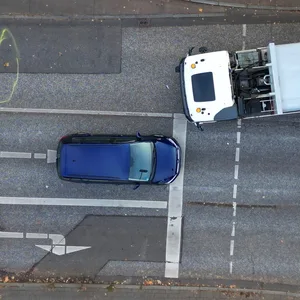 Frau von Lkw angefahren – sie erlag ihren Verletzungen in einer Klinik