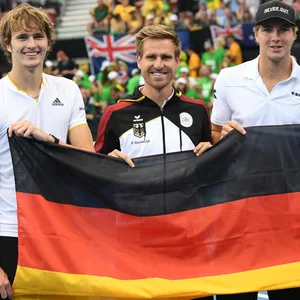 Peter Gojowczyk mit dem deutschen Davis-Cup-Team in Australien