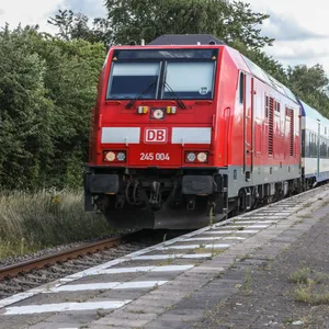 Ein Regionalexpress der Deutschen Bahn
