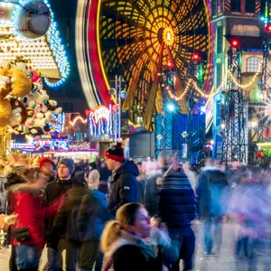Seit 130 Jahren gibt es den Hamburger Dom auf dem Heiligengeistfeld. (Archivbild)