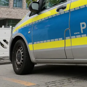 Ein Einsatzfahrzeug der Polizei