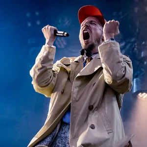 Alligatoah bei einem Konzert in Karlsruhe