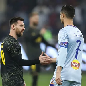 Wird das ihr letzter gemeinsamer Tanz? Lionel Messi (l.) und Cristiano Ronaldo