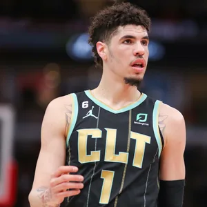 Basketballer LaMelo spielt für die Charlotte Hornets