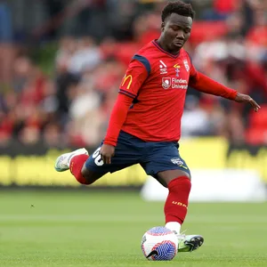 Nestory Irankunda bei seinem australischen Verein Adelaide United