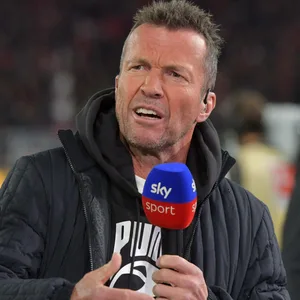 Lothar Matthäus am Sky-Mikrofon