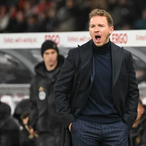 Julian Nagelsmann brüllt an der Seitenlinie