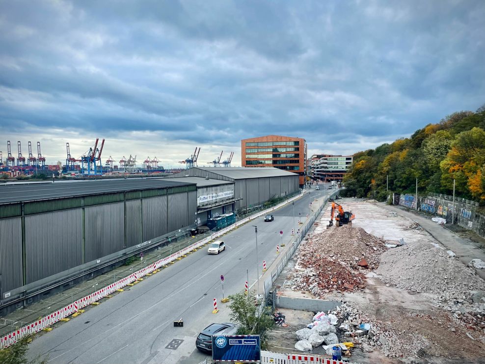 Eine alte Packhalle wurde im Alten Fischereihafen abgerissen.
