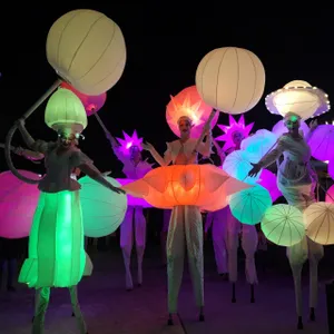 Leuchtfiguren auf dem Hamburger DOM