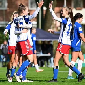 HSV-Frauen bejubeln Tor