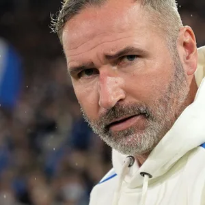 HSV-Trainer Tim Walter in Bielefeld