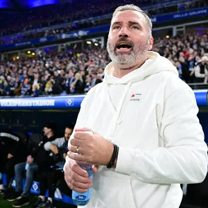 HSV-Trainer Tim Walter im Spiel gegen Magdeburg
