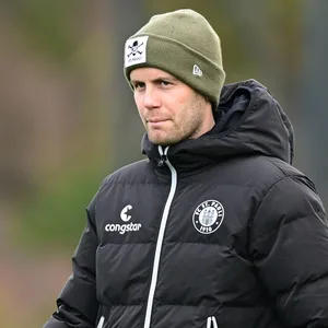 Fabian Hürzeler im St. Pauli-Training