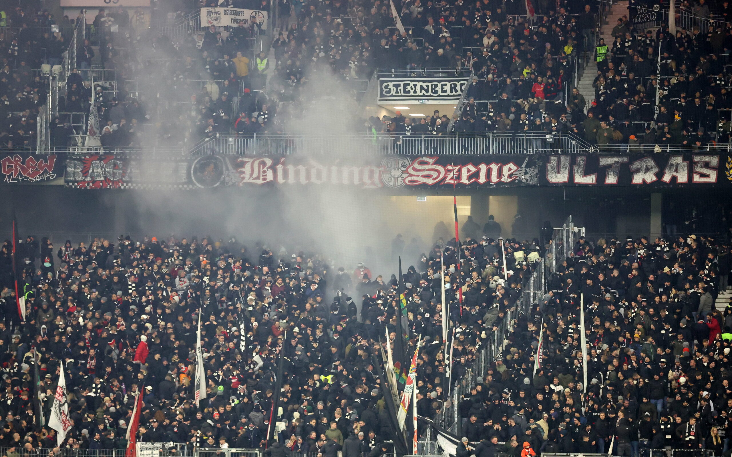 Fans von Eintracht Frankfurt im Heimspiel gegen den VfB Stuttgart