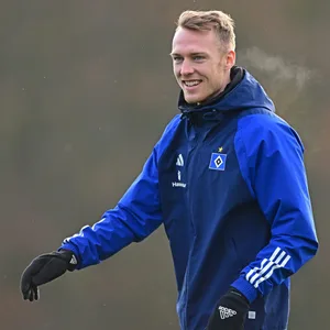Sebastian Schonlau beim HSV-Training am Dienstag