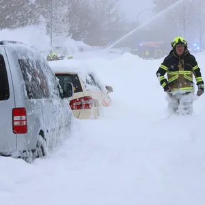 Eine riesige Menge Löschschaum sorgte in Henstedt-Ulzburg für reichlich Ärger.