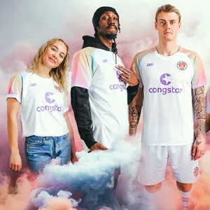 Das Sondertrikot des FC St. Pauli im Dezember 2023